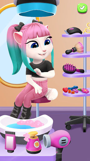 My Talking Angela 2 — inventory screenshot
